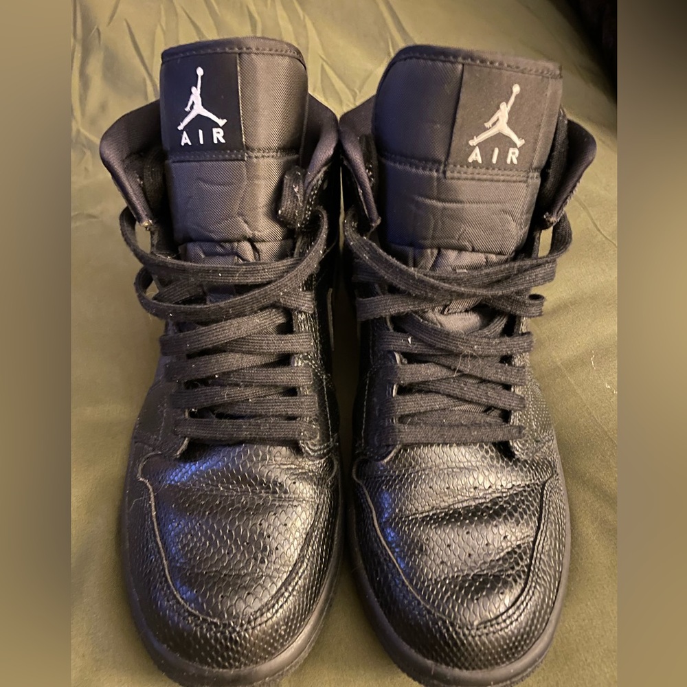 Jordan 1 Snakeskin women